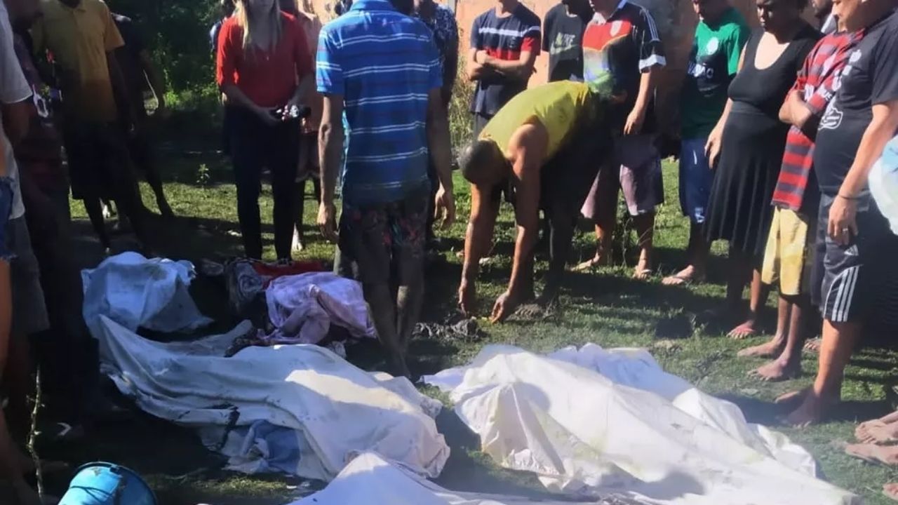 Moradores do Complexo do Salgueiro encontram 9 corpos com sinais de tortura em matagal