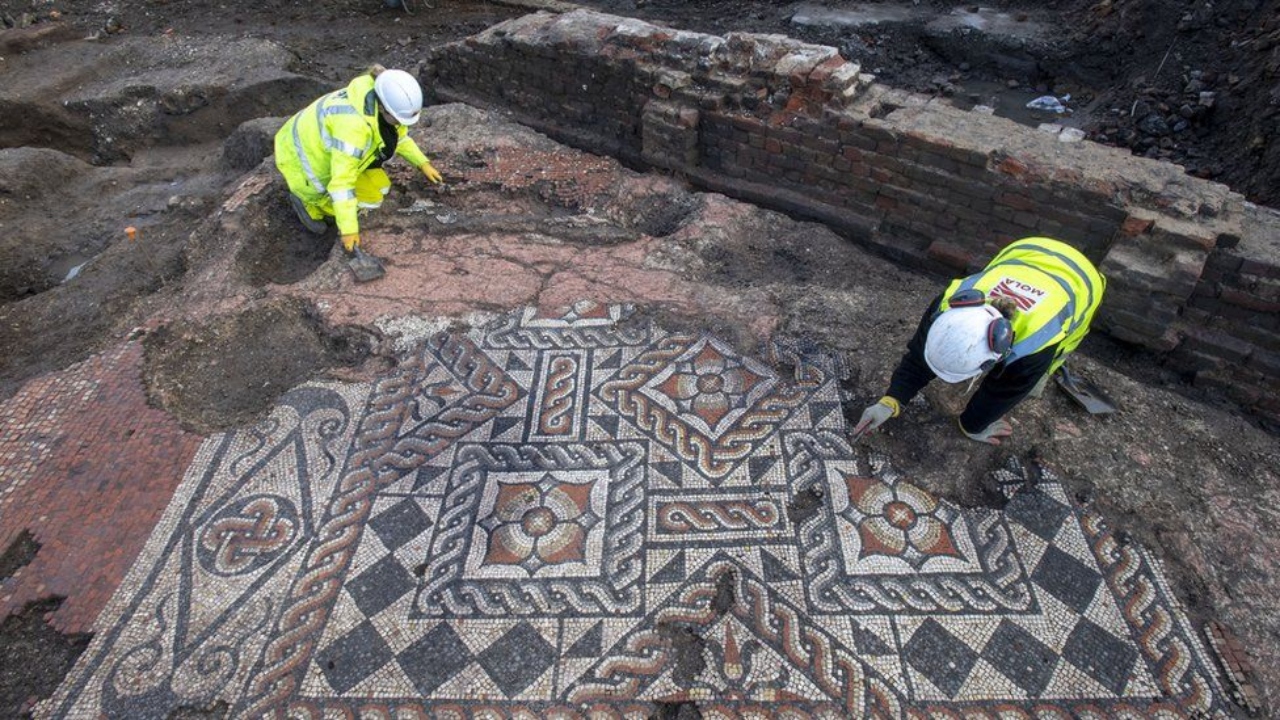 Mais lidas: Impressionante mosaico romano é descoberto na Inglaterra