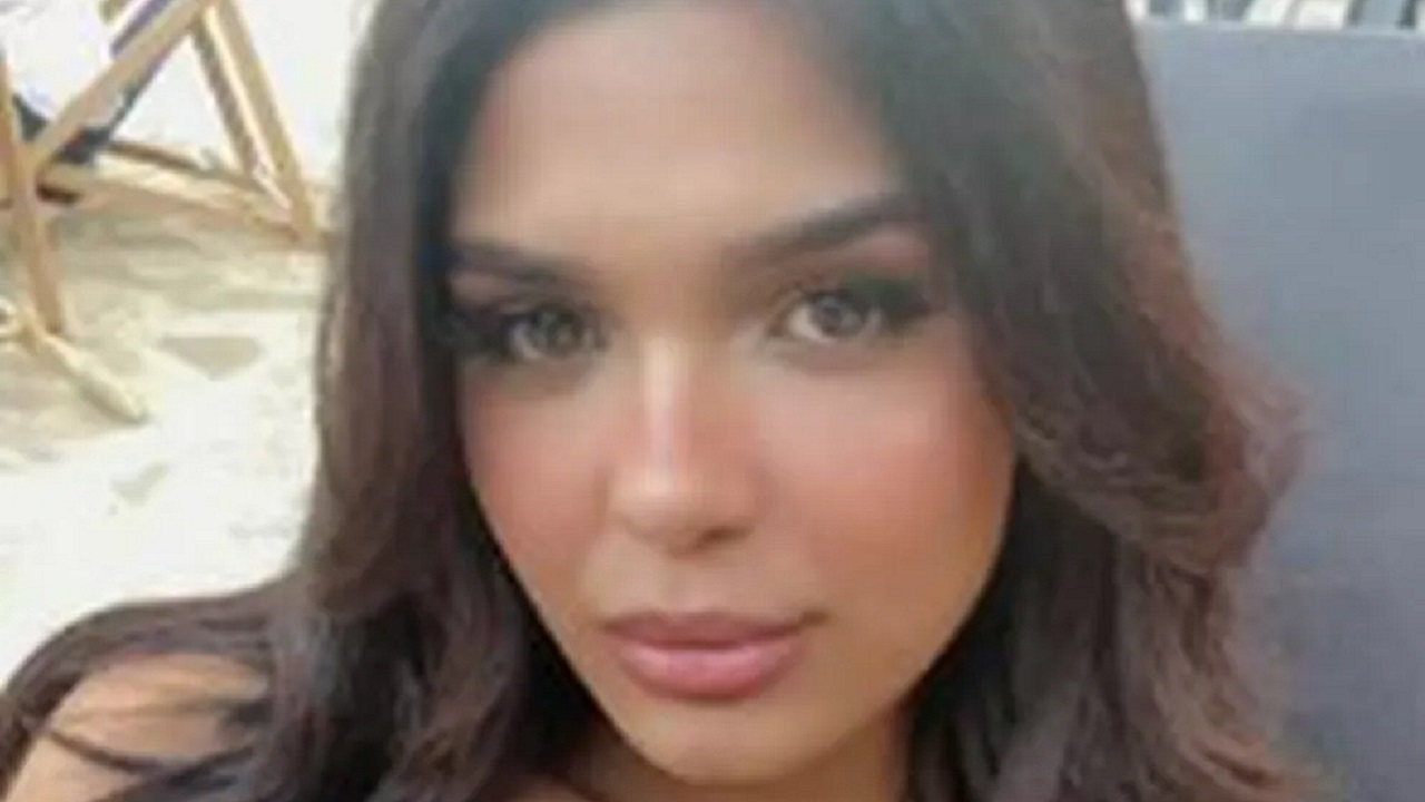 Mulher encontra ‘sósia’ na internet e a mata para simular sua morte