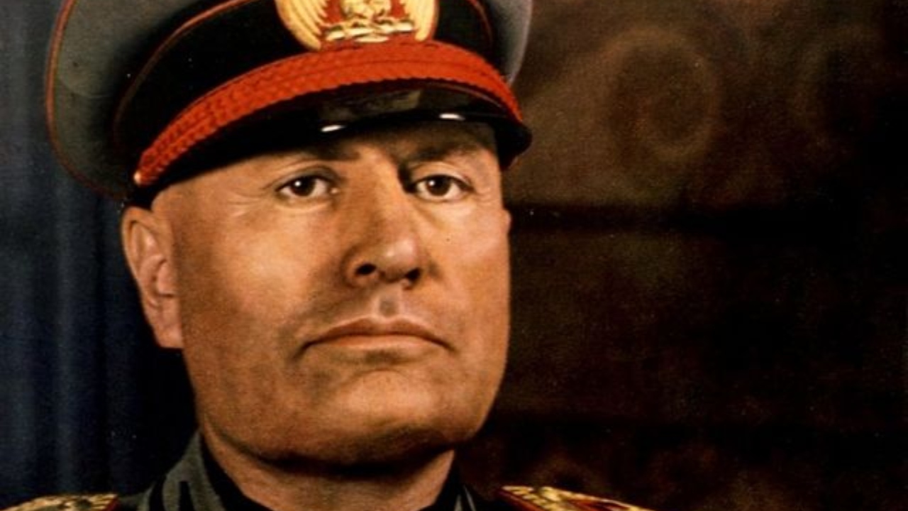 Último carcereiro de Mussolini faz apelo para proteção da Constituição: ‘Bússola da vida’