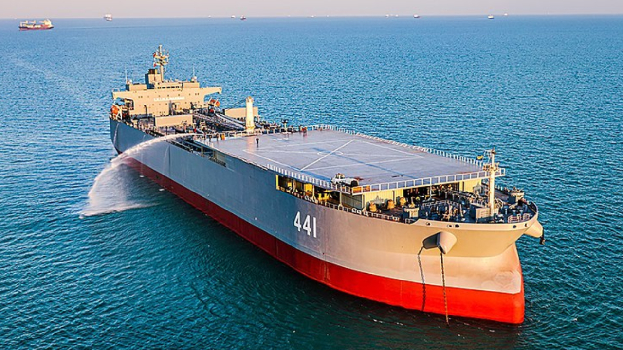 Navios de guerra iranianos no Rio transportam armamentos pesados; confira