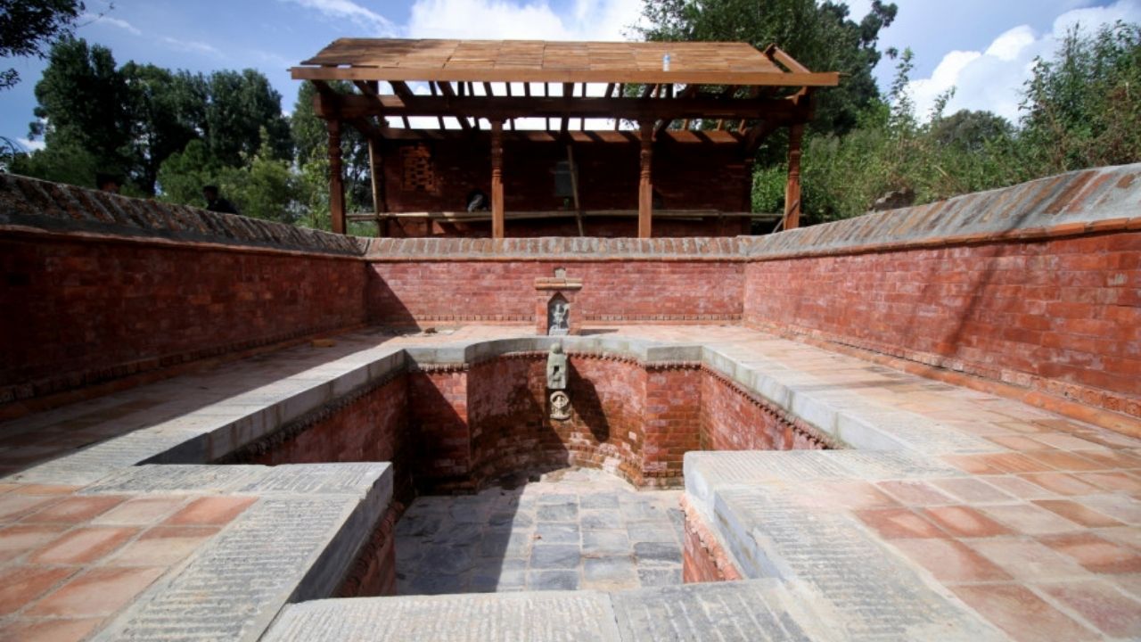 Prefeito mente sobre restauração de antigo templo e revolta ativistas no Nepal