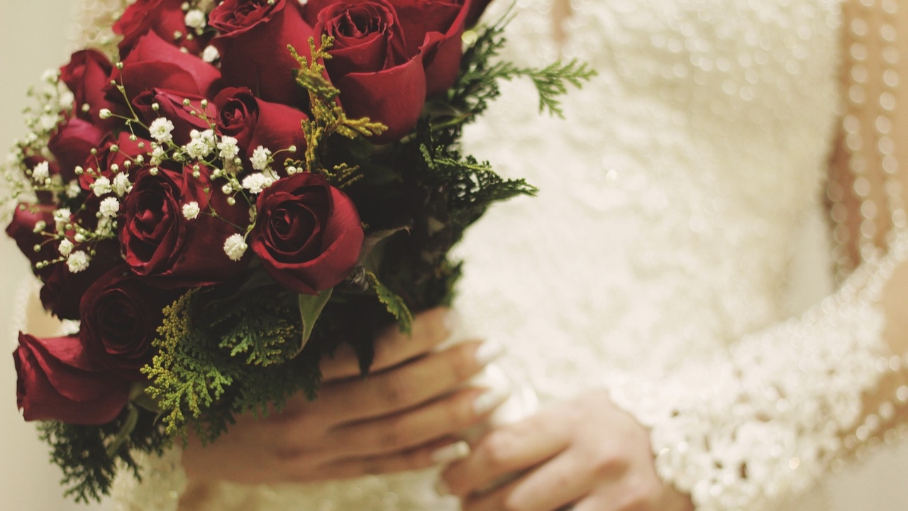 Na China, noiva descobre no casamento que a sogra é, na verdade, sua mãe