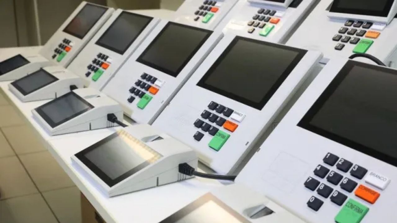 Eleições 2022: Novas urnas eletrônicas são apresentadas pelo TSE