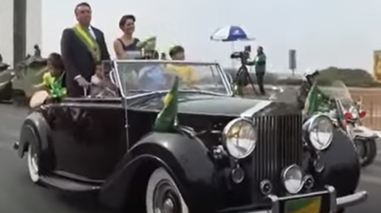 Rolls-Royce: Carro presidencial pode ter sido danificado durante posse de Bolsonaro, diz Janja