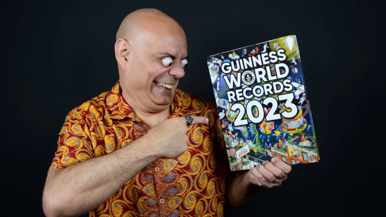 Olhos esbugalhados: brasileiro entra pro Guinness com recorde mundial