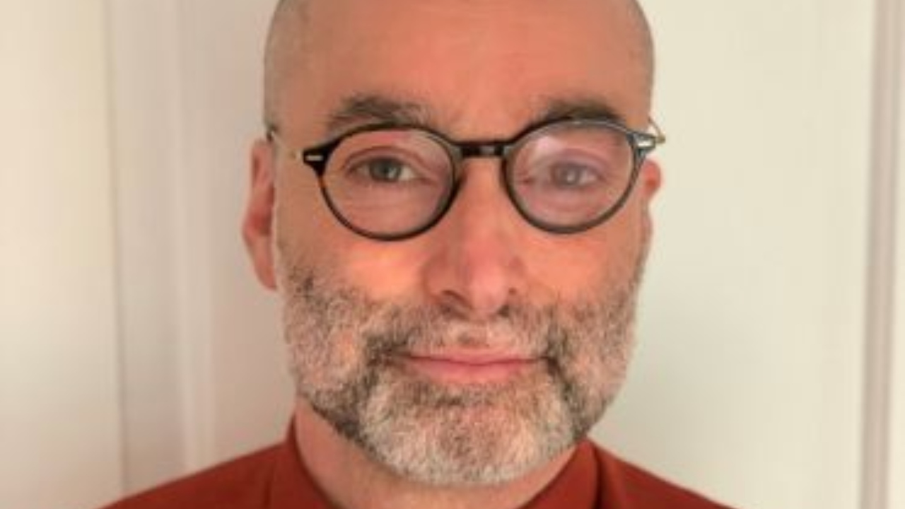 Universidade de Oxford: Instituição nomeia professor para primeira cátedra designada à história LGBTQ+
