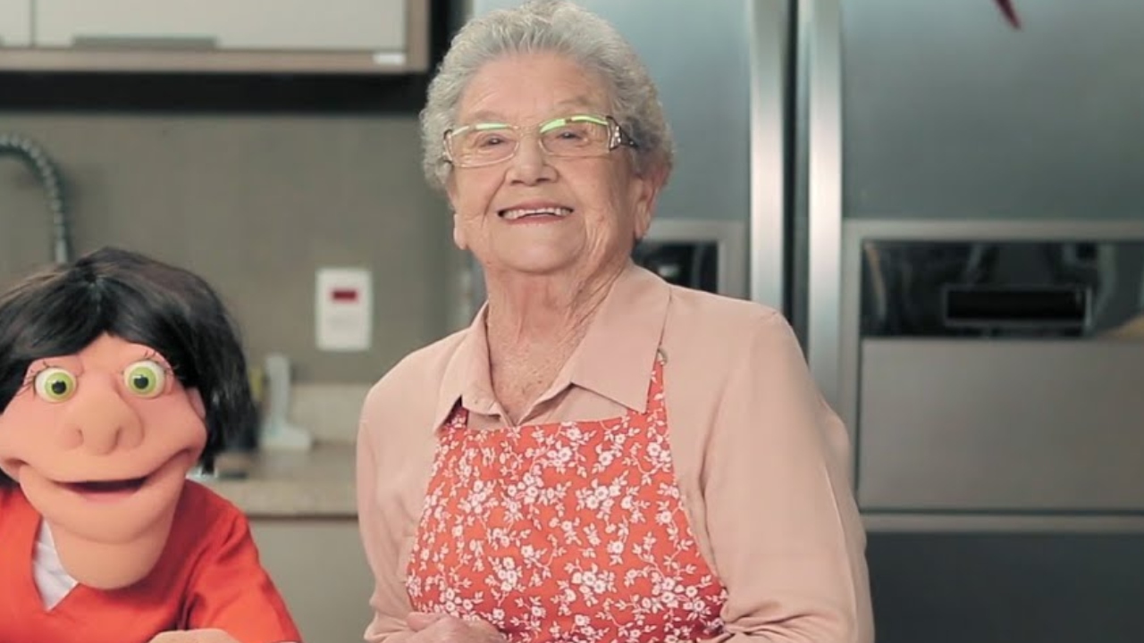 Aos 91 anos, morre a apresentadora Vovó Palmirinha