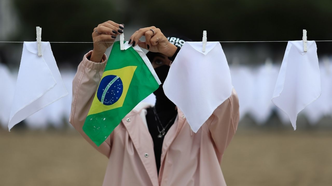 Menor número em 2021: Brasil registra 130 mortes por covid-19 em 24 horas