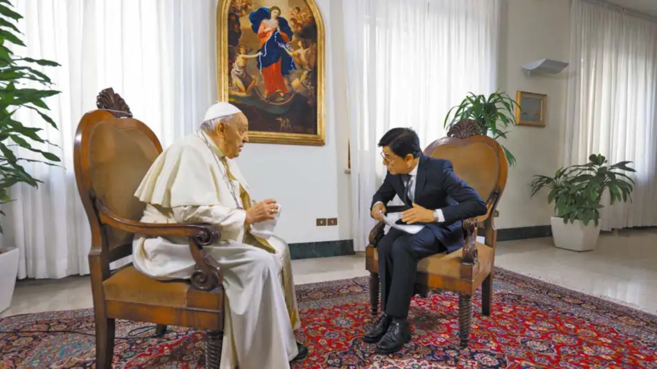 Qual a marchinha brasileira que o Papa Francisco citou em entrevista?
