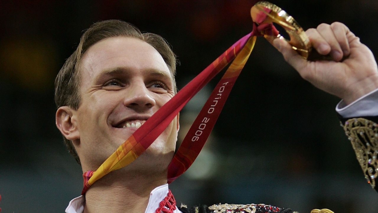 Ex-patinador campeão olímpico russo tem pés e mãos amputados