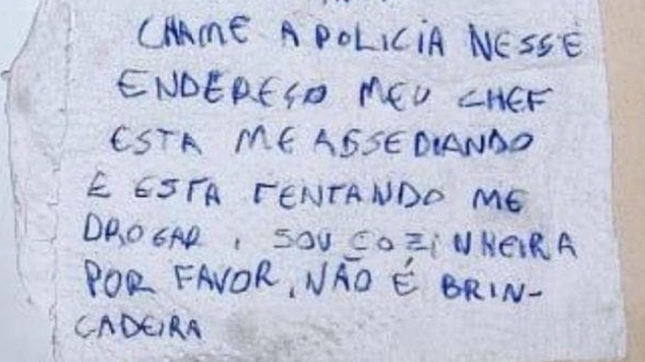 “Por favor, não é brincadeira”, funcionária de lanchonete usa guardanapo para pedir socorro após sofrer assédio