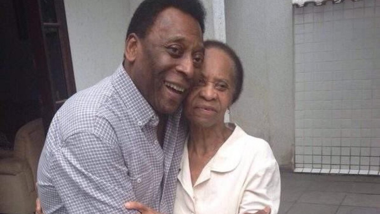 Pelé celebrou o aniversário de 100 anos da mãe, Dona Celeste