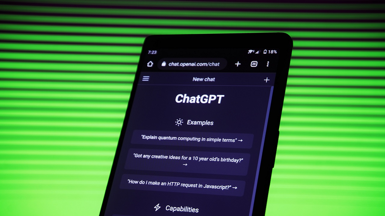 China prende homem por fake news gerada pelo ChatGPT