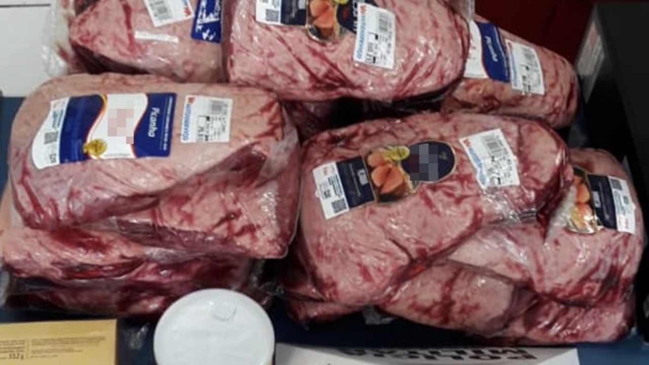 Para pagar aluguel, mãe e filho furtam peças de picanha em supermercado