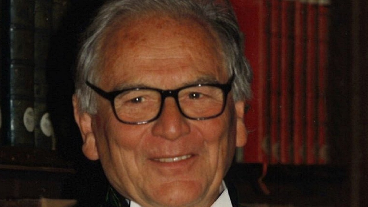 Morre, aos 98 anos, o estilista Pierre Cardin