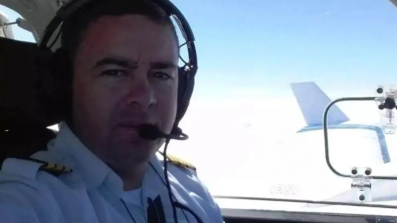 Piloto de avião morre um ano depois de sobreviver à queda de aeronave