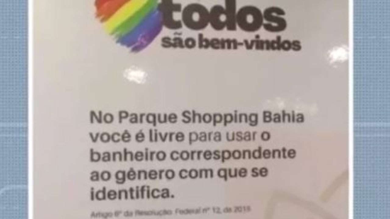 Shopping é alvo de ataques nas redes após instalar placa contra transfobia