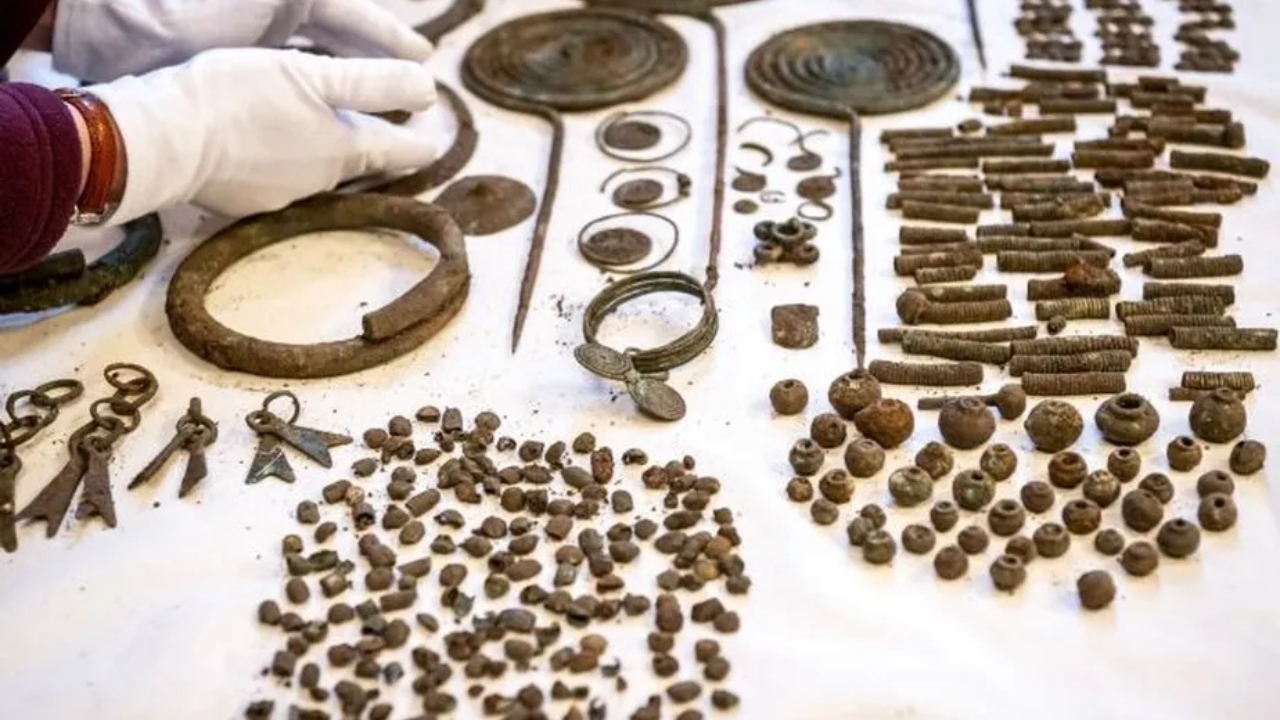 Pesquisadores encontram artefatos de rituais de sacrifício de 2,5 mil anos