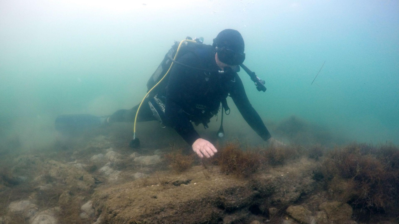 Porto antigo é encontrado submerso na costa da Croácia