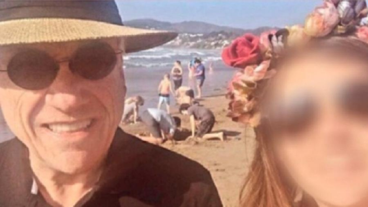 Presidente do Chile é multado em R$ 17 mil após ser flagrado andando sem máscara na praia