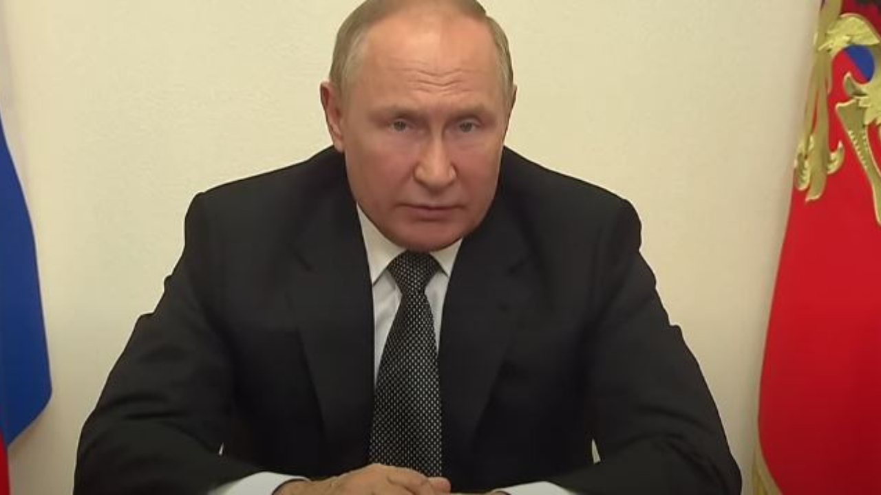 Prêmio de Stalin para mulheres com mais de dez filhos é revivido por Putin