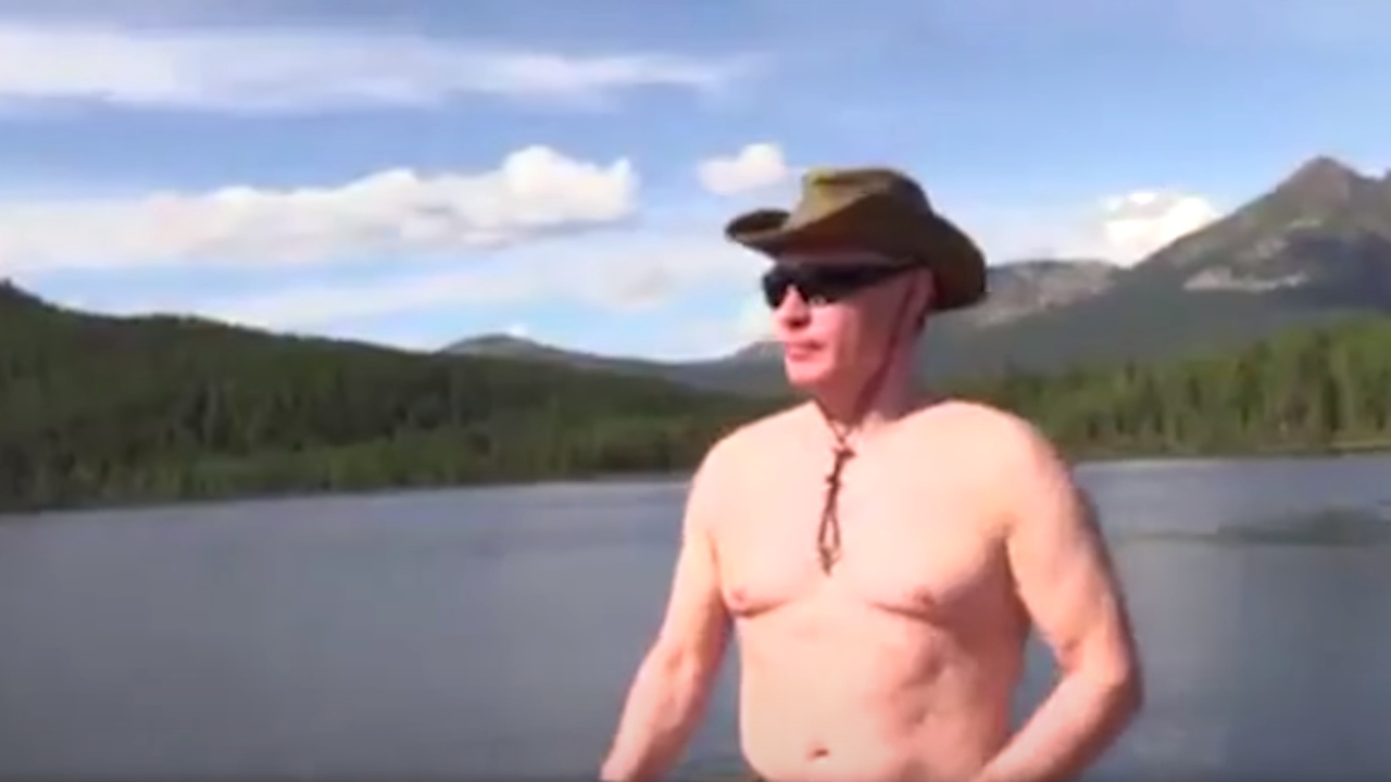 Após virar piada, Putin alfineta líderes dizendo que eles ficariam ‘nojentos’ despidos