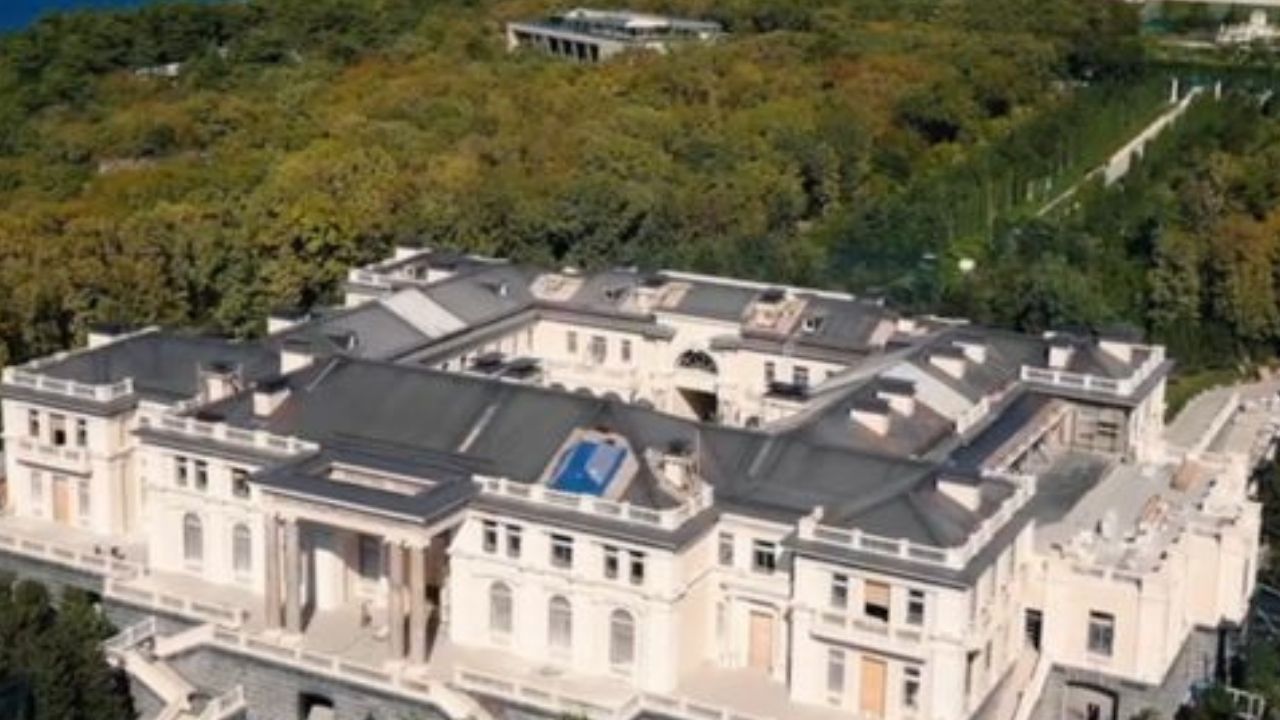 Opositor russo divulga vídeo de suposto palácio de Putin, que teria sido comprado com fundos ilícitos