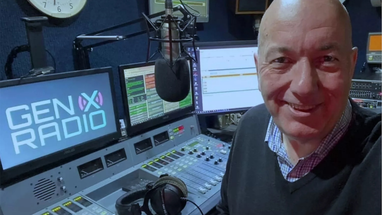 Na Inglaterra, locutor morre durante programa ao vivo de rádio