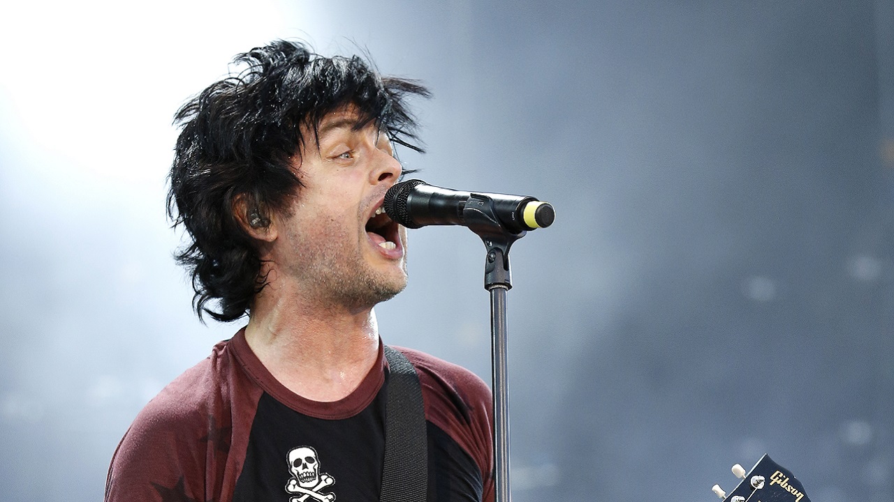 “Acho que o punk rock inventou a cultura do cancelamento”, diz vocalista do Green Day