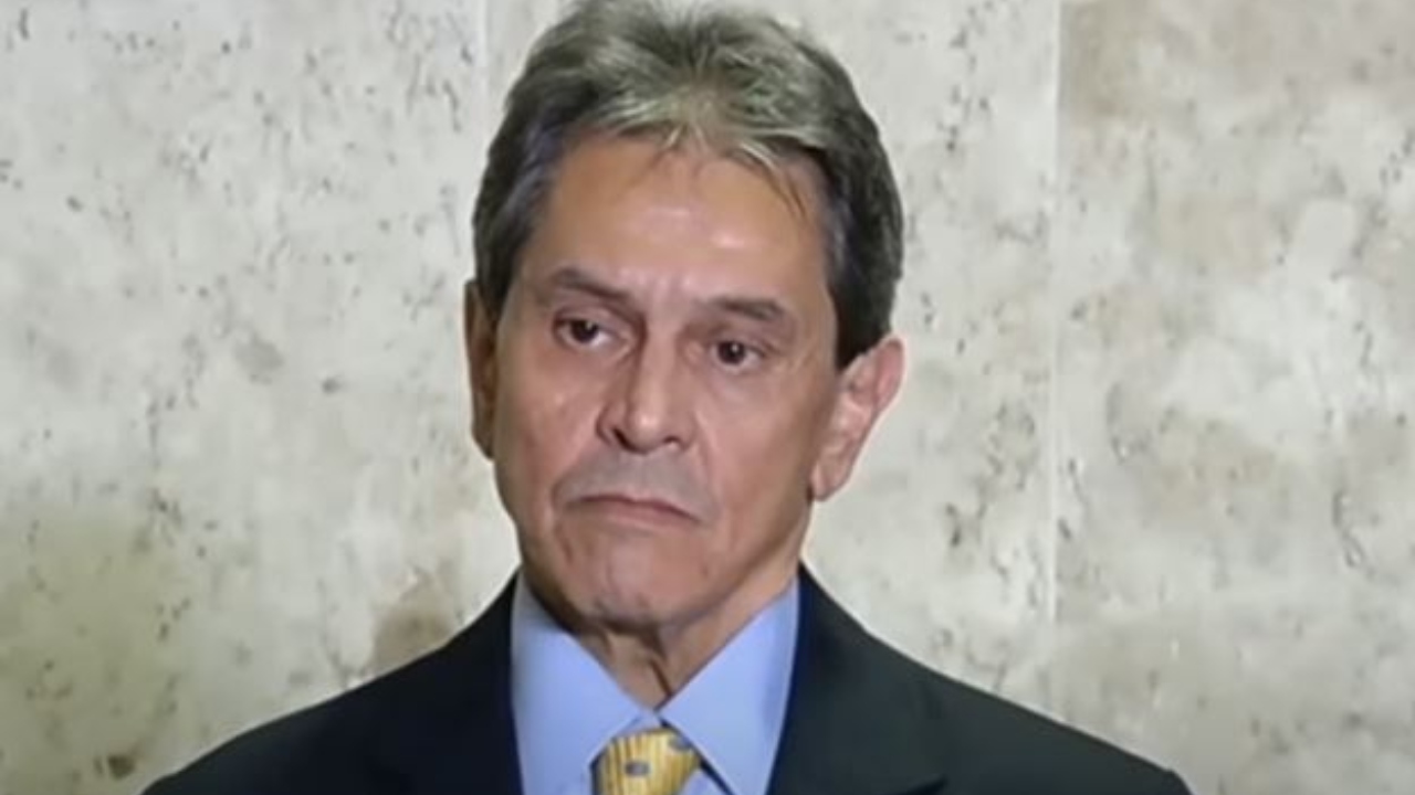 Perícia revela indícios de que ataque de Roberto Jefferson à policiais foi premeditado