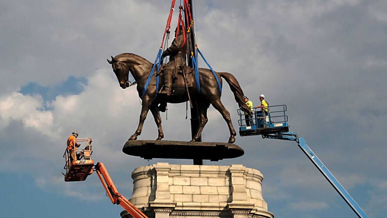 Cápsula do tempo de 1887 deve ser retirada de pedestal de confederado nos EUA