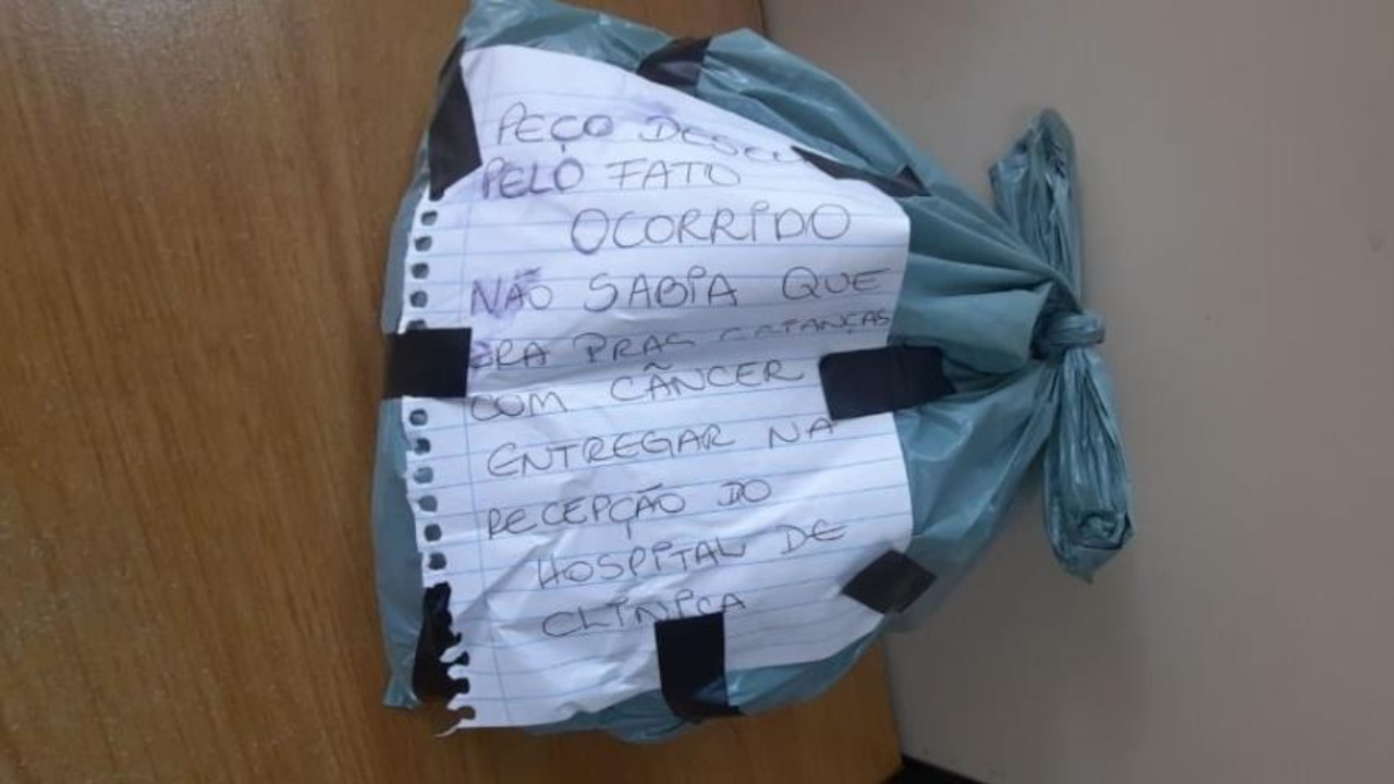 Ladrão rouba mechas de cabelo e pede desculpas pelo furto