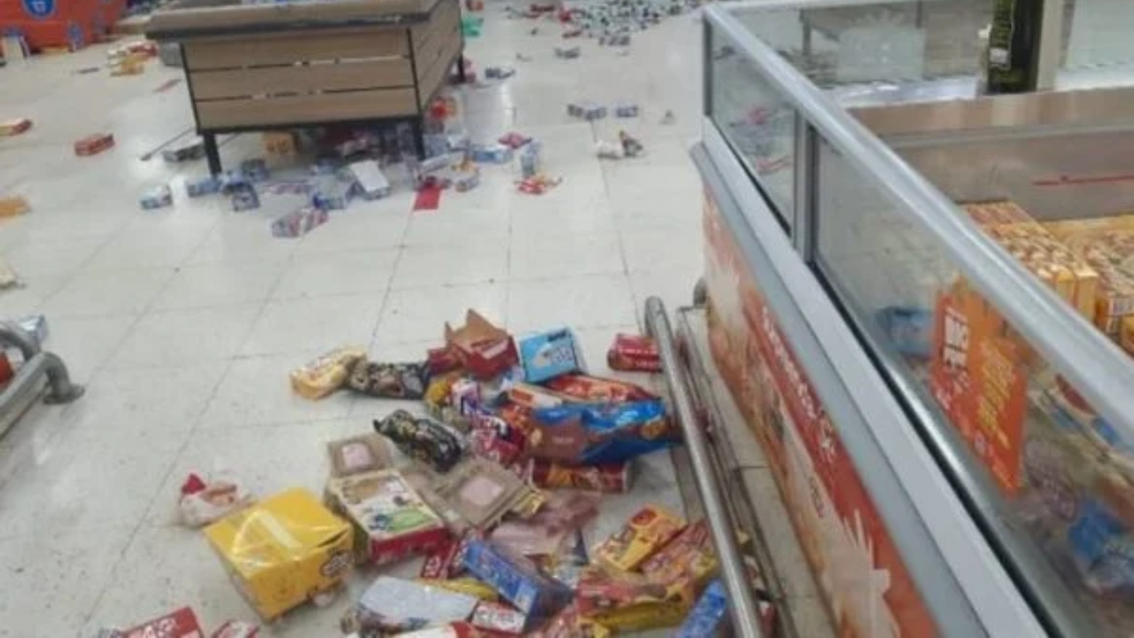 Polícia investiga saque a supermercado na zona norte do Rio de Janeiro
