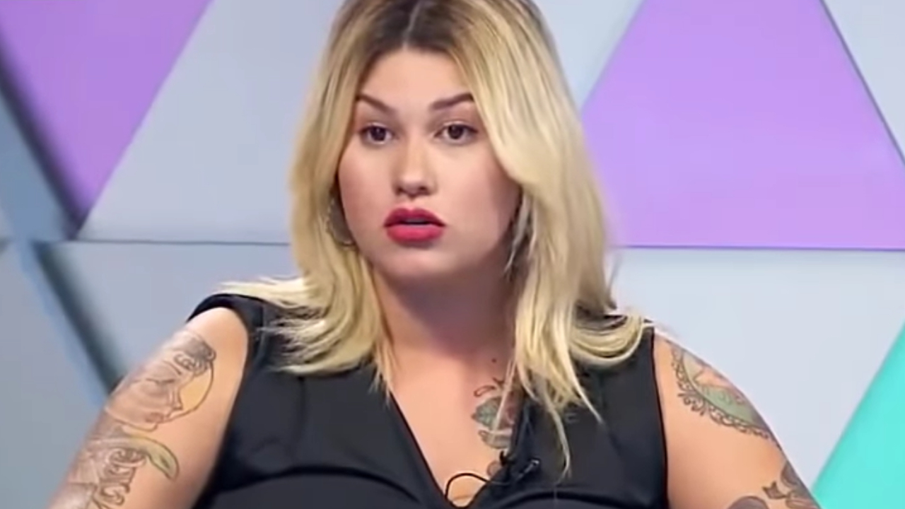 Sara Winter decide abandonar o ativismo: “Hoje morreria de vergonha”