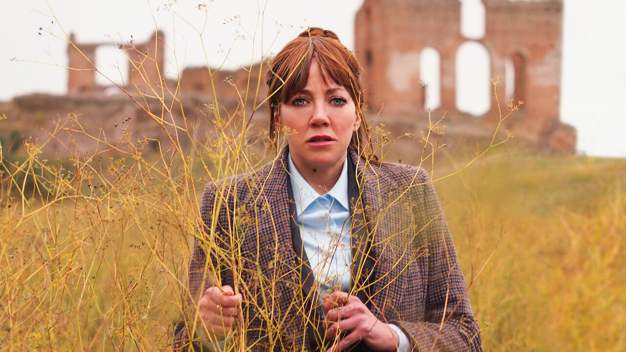 ‘O Mundo por Philomena Cunk’ traz piada como sátira da história do mundo