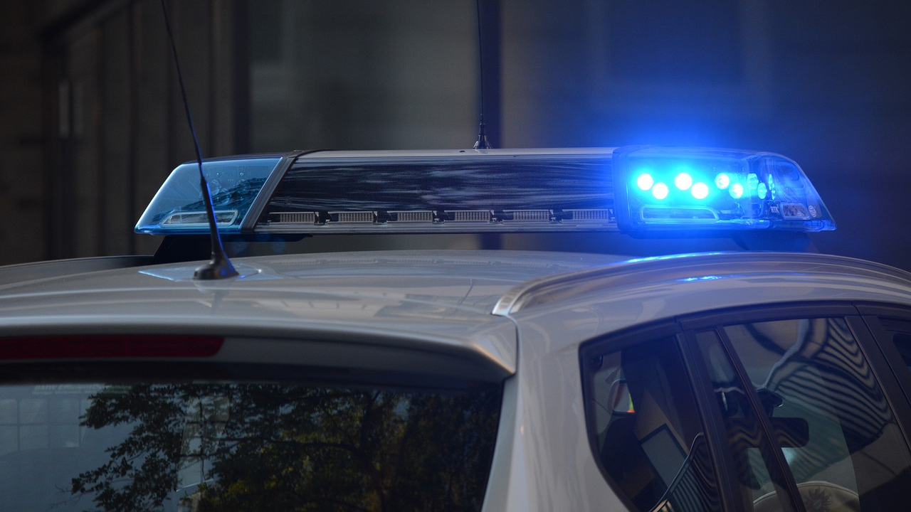 Homem é preso após ataque com ácido em café na Alemanha