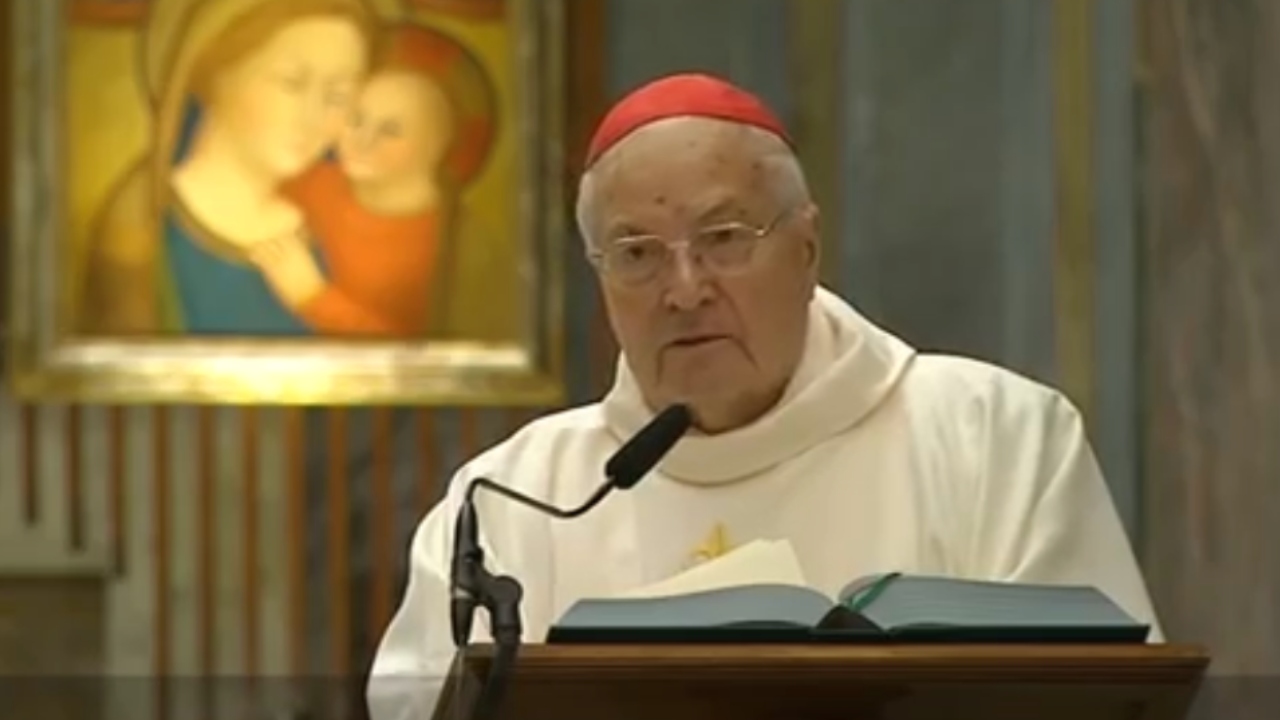Vaticano anuncia morte de cardeal Angelo Sodano