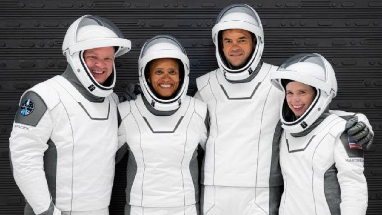 Por que a tripulação da SpaceX pode não ser considerada astronauta?
