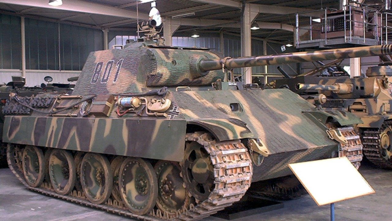Pena para idoso que guardou tanque da Segunda Guerra em porão é decidida