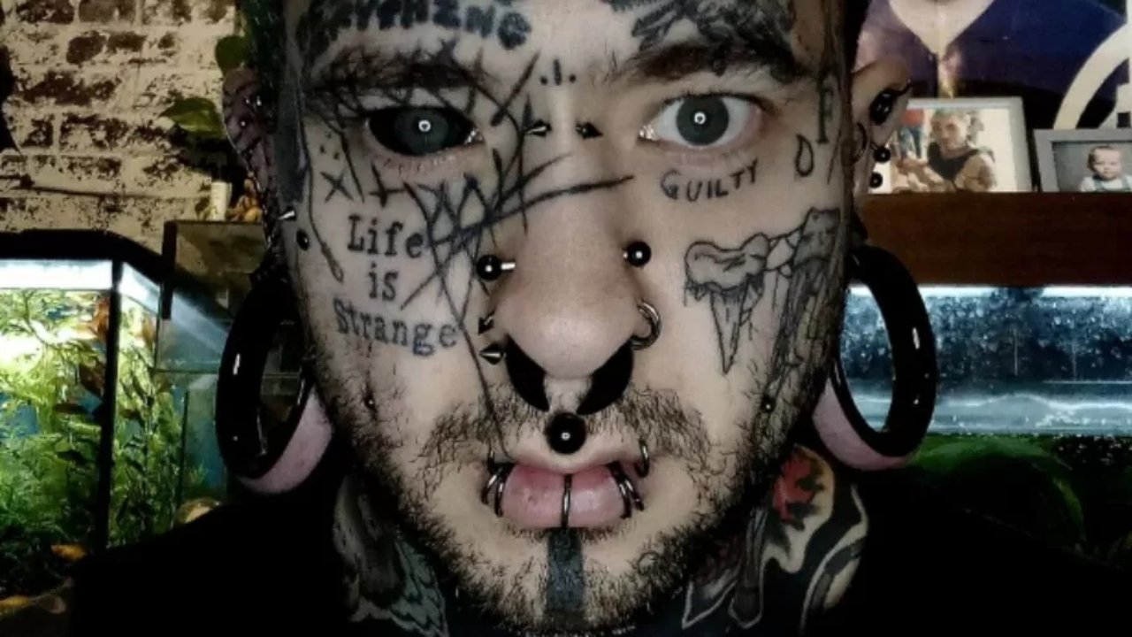 Homem que gastou R$ 62 mil com tatuagens desabafa: ‘Olham torto para mim’