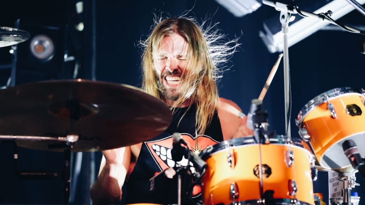 Baterista do Foo Fighters Taylor Hawkins morre aos 50 anos