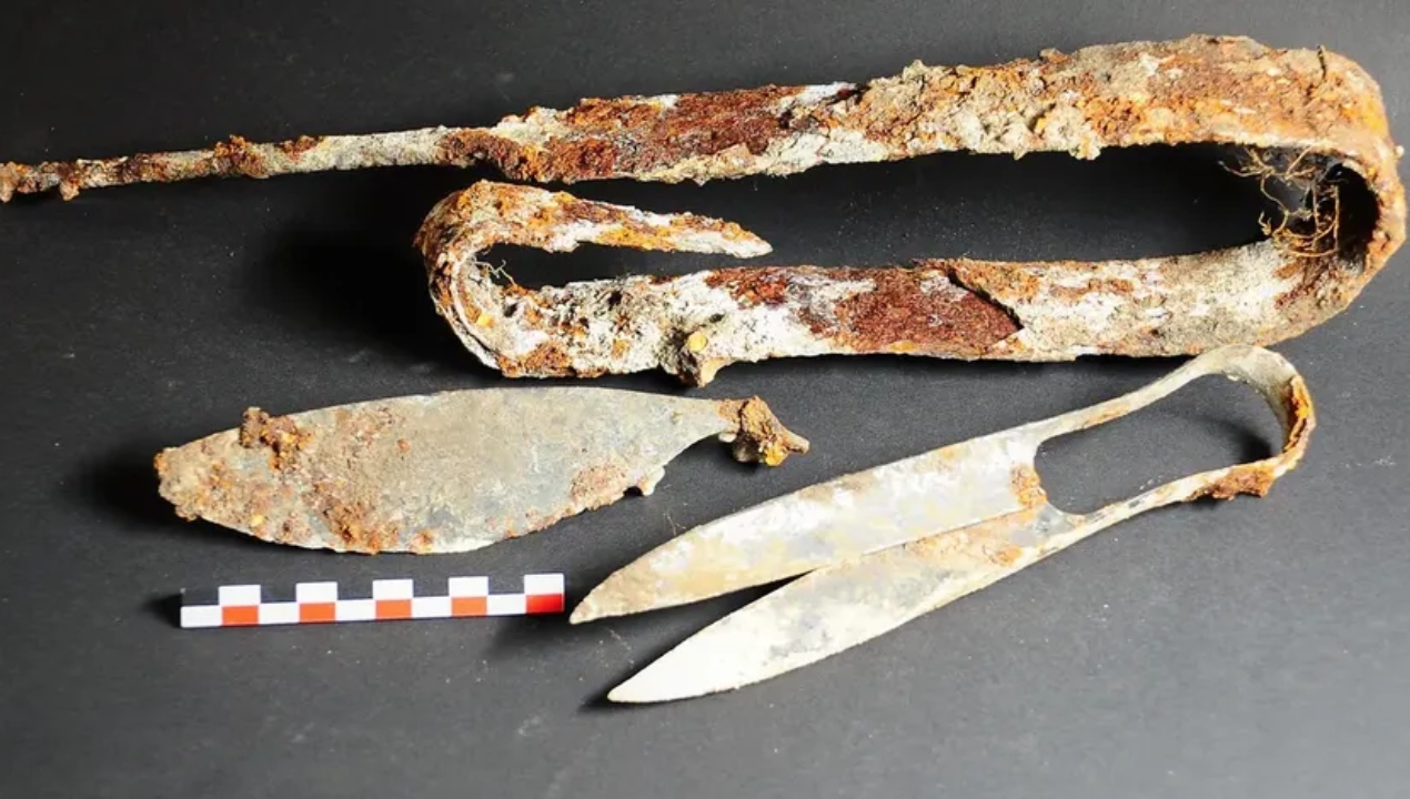 As tesouras de 2,3 mil anos encontradas em tumba celta, na Alemanha