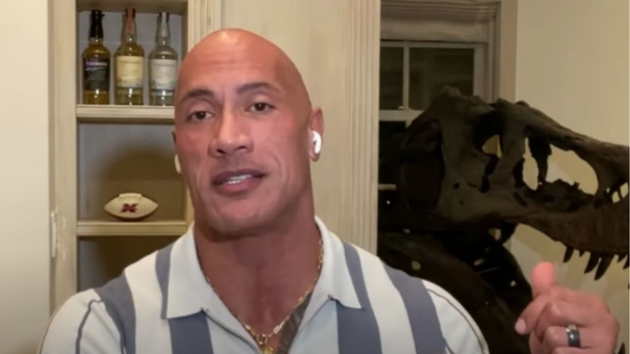 Fóssil na sala de The Rock é ‘Stan’, o tiranossauro mais caro já vendido?
