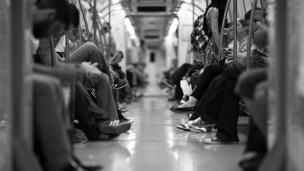 Família sofre racismo em metrô de Belo Horizonte: ‘Crioulos fedorentos’