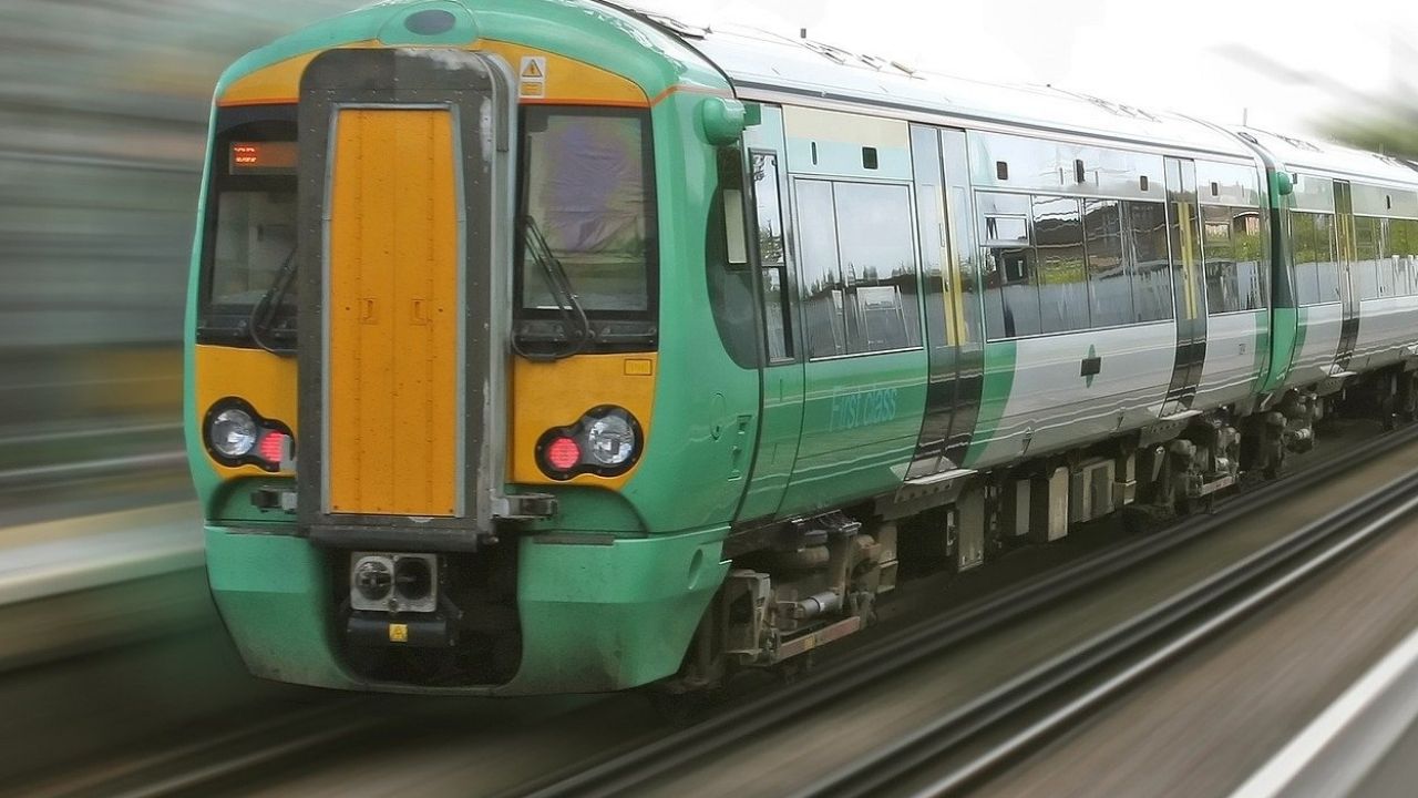Vale informa que está realizando testes com trem não tripulado, para tentar reativar atividades em usina de Mariana