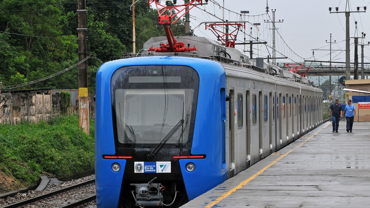 RJ: Estações de trem são esvaziadas após colaborador encontrar explosivos caseiros