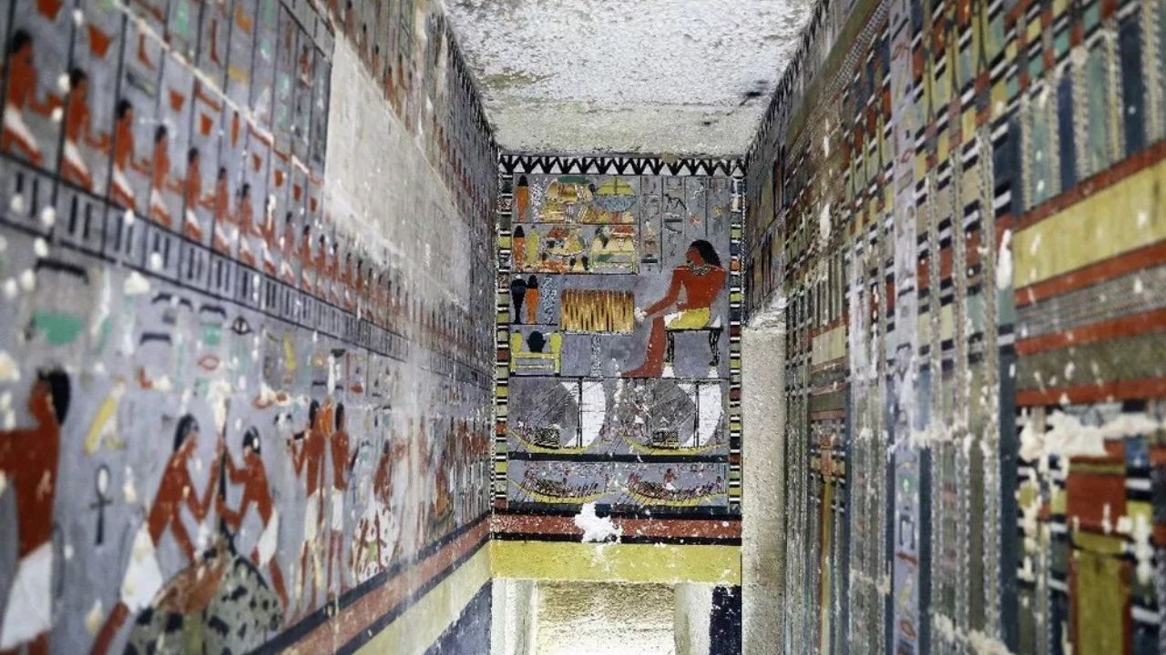 Múmia egípcia descoberta em 2019 é mil anos mais antiga do que se pensava, aponta estudo