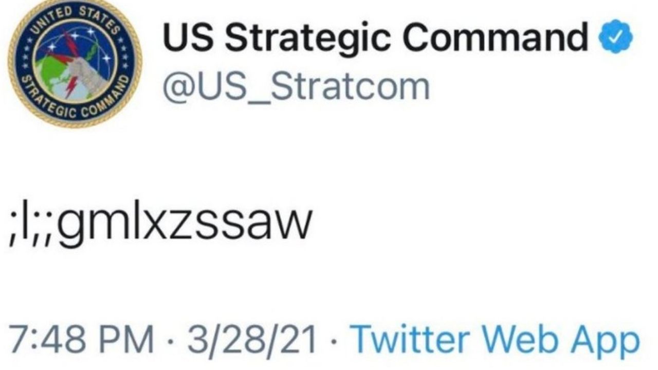 Conta do Twitter do Comando Estratégico do Exército dos Estados Unidos faz publicação curiosa