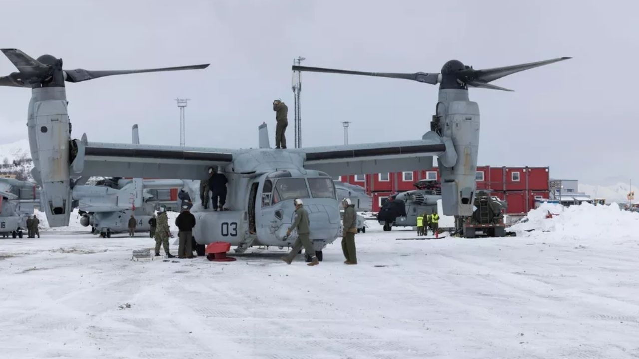 Avião dos EUA que ia para a Noruega realizar exercícios militares cai com 4